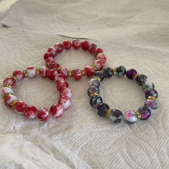 Beautiful bracelets for beautiful girls - Picture 2 of 2